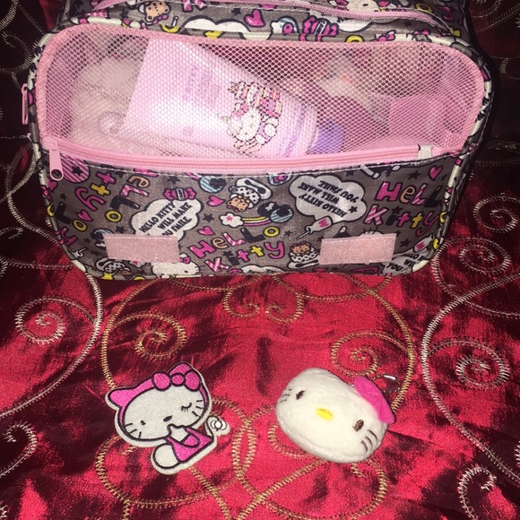 Hello Kitty Self Beauty Care Spa Bundle with Travel Case ๐๐๐ - Picture 10 of 10